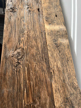 Charger l'image dans la galerie, La menuisière
