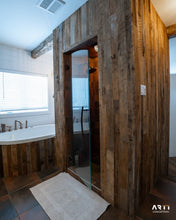 Charger l'image dans la galerie, Revêtement de bois brun déligné
