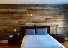 Charger l'image dans la galerie, Revêtement de bois gris déligné
