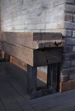Charger l'image dans la galerie, banc, banc artisanal, bois de grange, bois centenaire, artisanat, création, écologique, environnement, banc ancestrale, local
